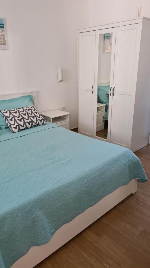 Dora Hotel Njivice Bagian luar foto